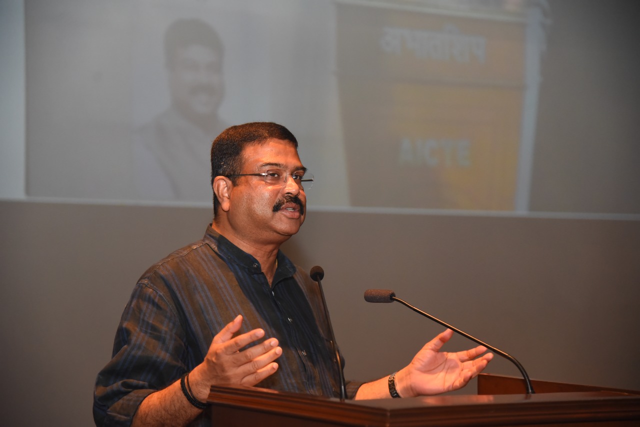 Minister of Education Dharmendra Pradhan Launches Textbook on Introduction to Indian Knowledge System Image 3