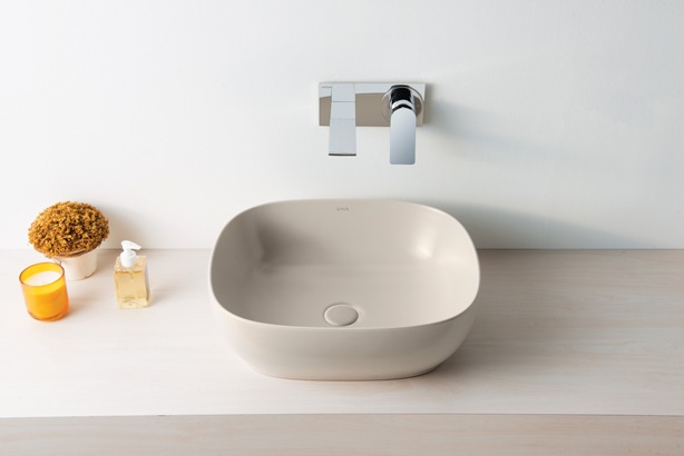 VitrA Outline Washbasins impresses with its distinctive styling