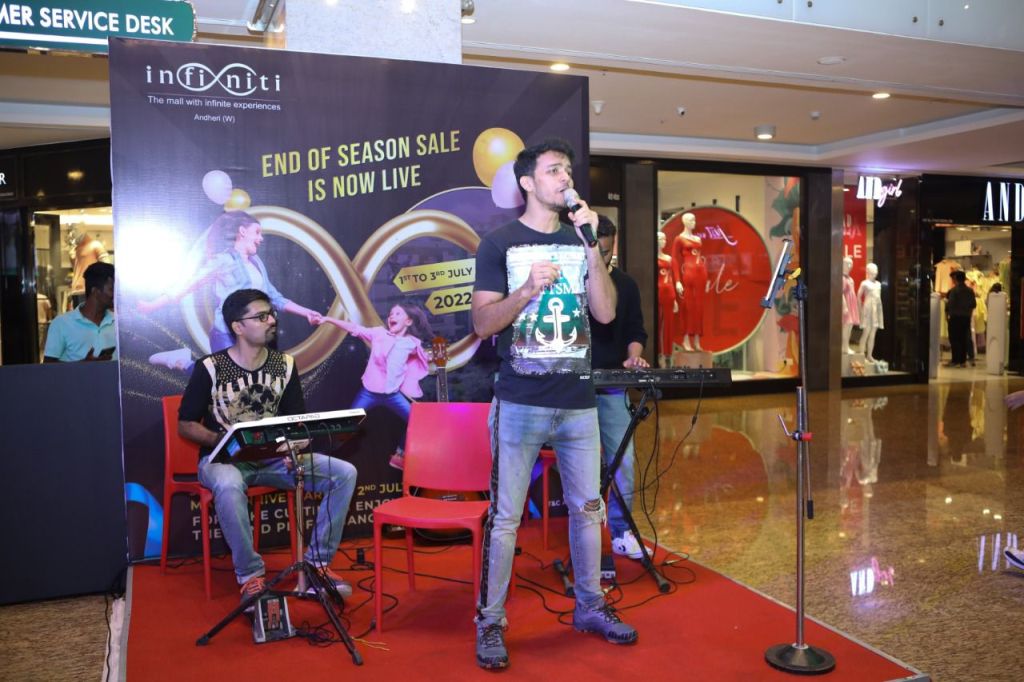 Infiniti Mall a division of K Raheja Realty Group celebrates its anniversary with its customers, offering them delightful experiences and rewards