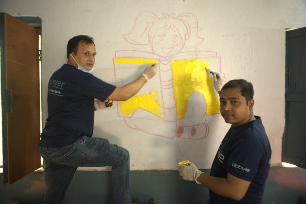 Delhi employees at *Allergan, an AbbVie Company, volunteer at the annual “Week of Possibilities” event to support the local community