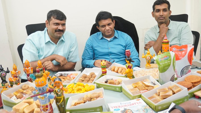 Why are Telugu NRIs so obsessed with the food they grew up with
