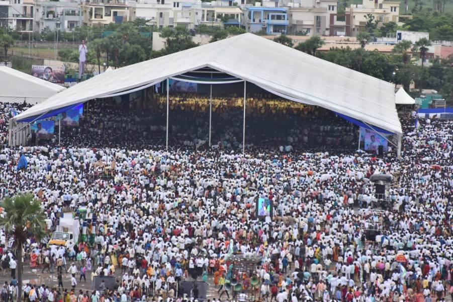YSRCP plenary a grand success