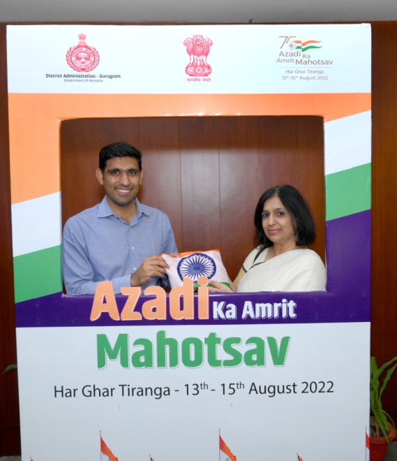 DLF Foundation donates 70,000 flags to Deputy Commissioner, Gurgaon to commemorate ‘Har Ghar Tiranga’
