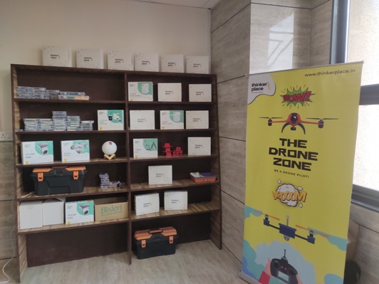 Gifting season made special with ThinkerPlace’s S.T.E.M educational DIY kits!