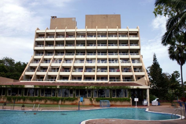 The Resort, Mumbai honoring the orphans on Independence Day