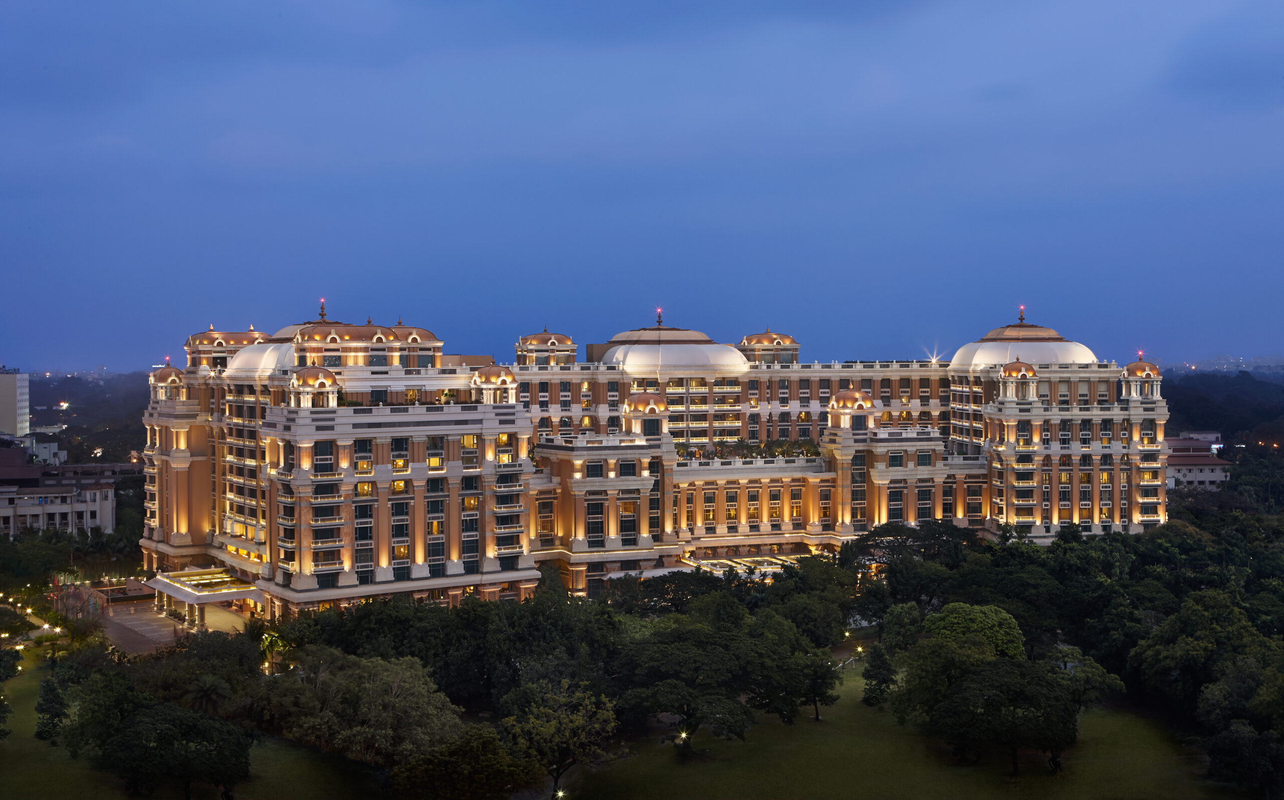 Facade (Dusk) ITC Grand Chola