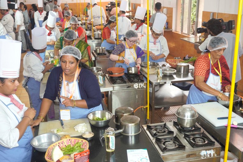 COWE’s “PAU"SHE"TIK Cooking competition” finals held at IHM in Hyderabad