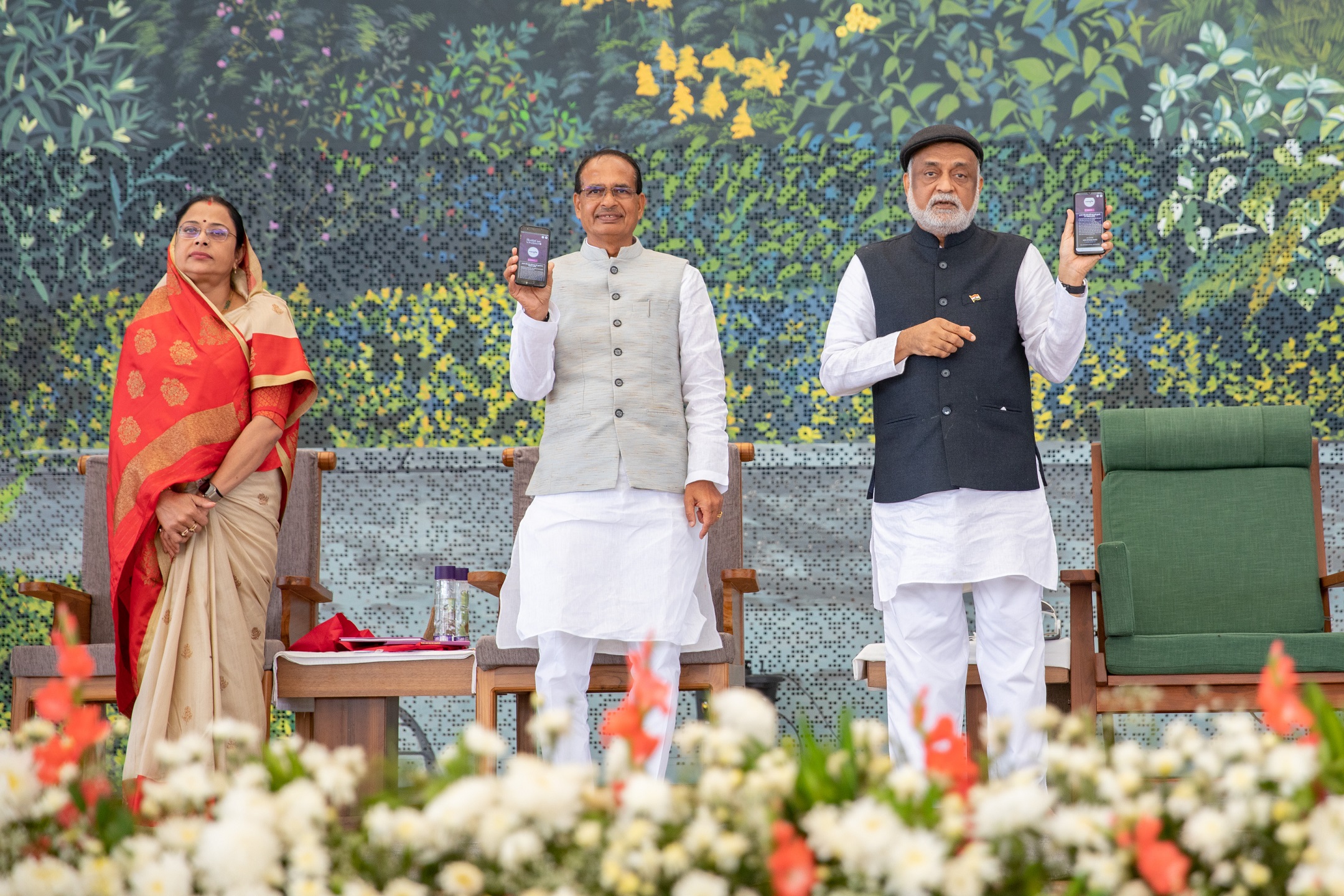 MP CM Shri Shivraj Singh Chauhan on a pilgrimage to the largest meditation centre in the world Joins hands with ‘Daaji’ for transformational initiatives in various sectors