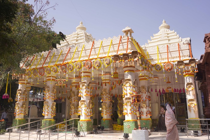 A 206 years old Dadawadi Jain Temple Karwan