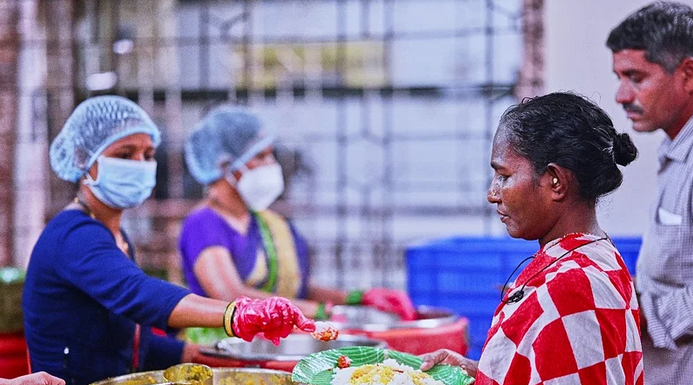 Akshaya Chaitanya is Feeding Thousands of Hungry Mouths with corporate collaborations